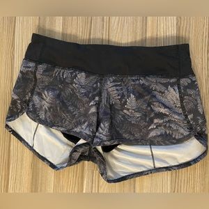 Lululemon Speed Up Low-Rise Lined Short 2.5" Black Floral